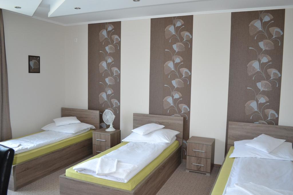 Vaci Vendeghaz Hotel Nyiregyhaza Bagian luar foto