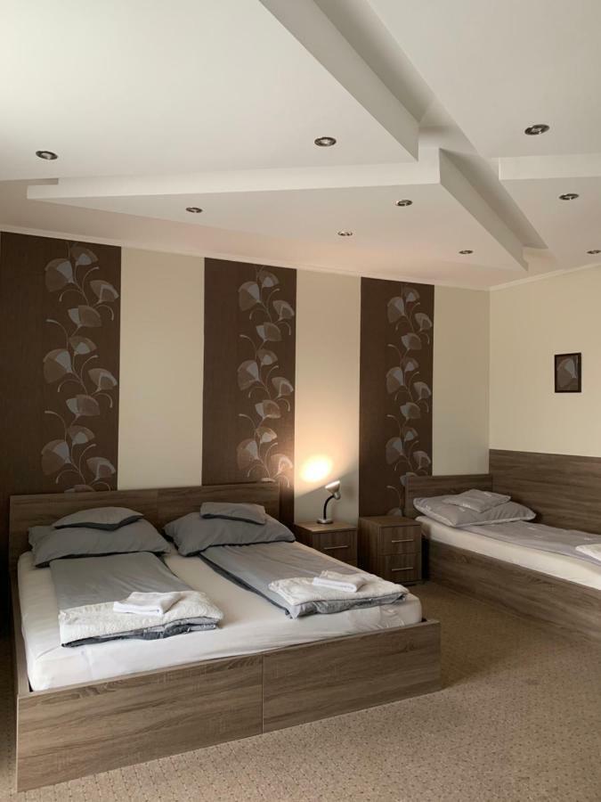Vaci Vendeghaz Hotel Nyiregyhaza Bagian luar foto