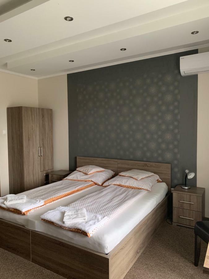 Vaci Vendeghaz Hotel Nyiregyhaza Bagian luar foto