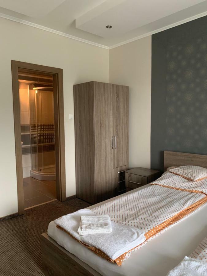 Vaci Vendeghaz Hotel Nyiregyhaza Bagian luar foto