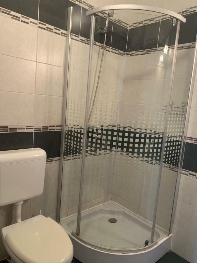 Vaci Vendeghaz Hotel Nyiregyhaza Bagian luar foto