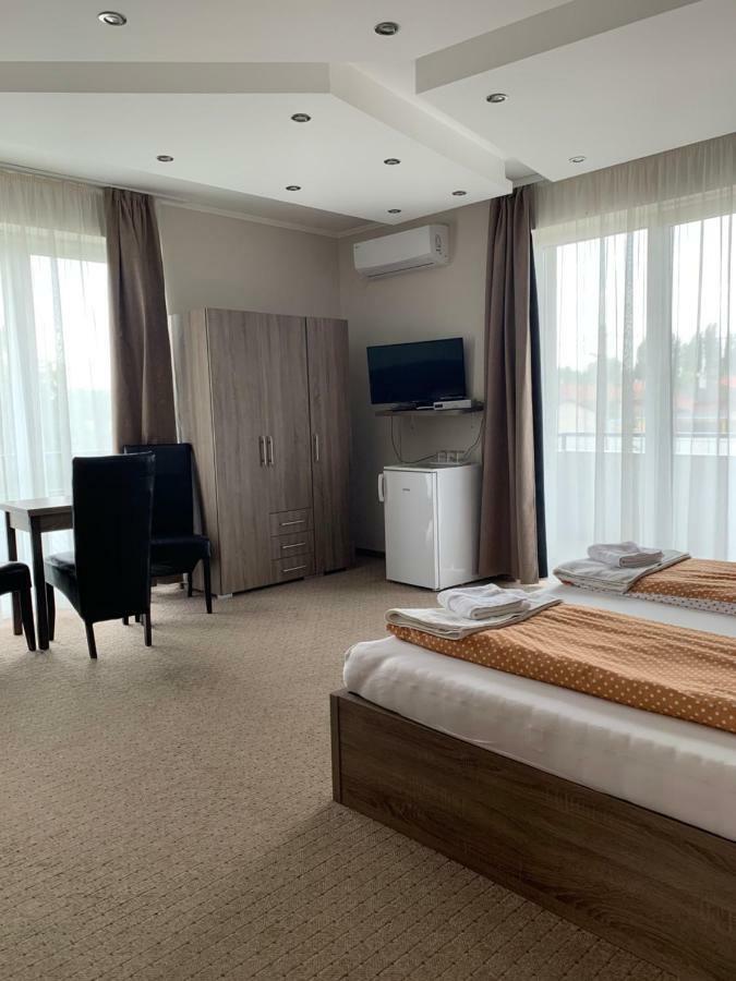 Vaci Vendeghaz Hotel Nyiregyhaza Bagian luar foto