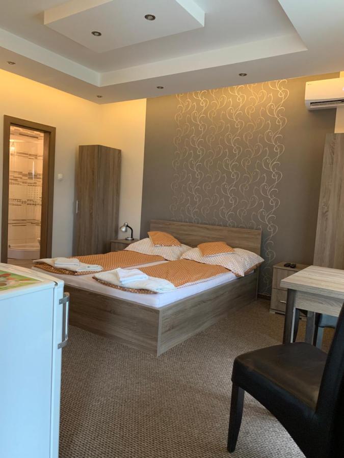 Vaci Vendeghaz Hotel Nyiregyhaza Bagian luar foto